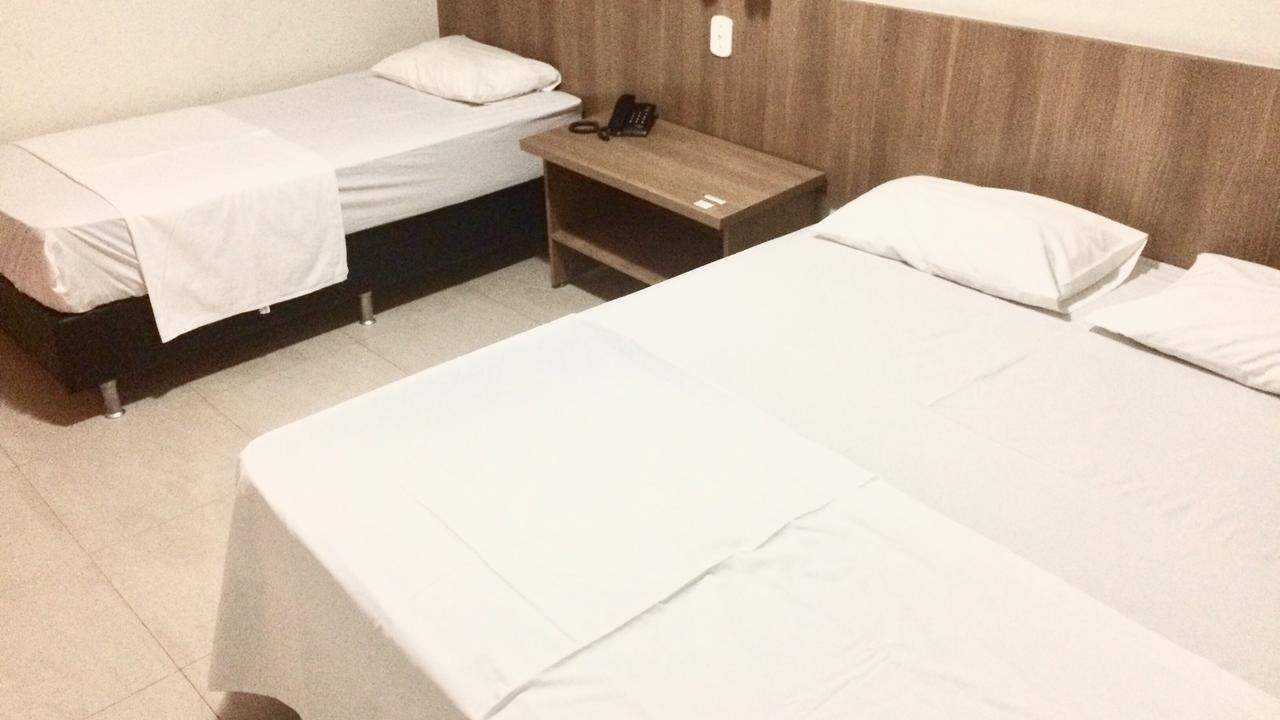 Cast Comfort Hotel Paranaíba Exterior foto