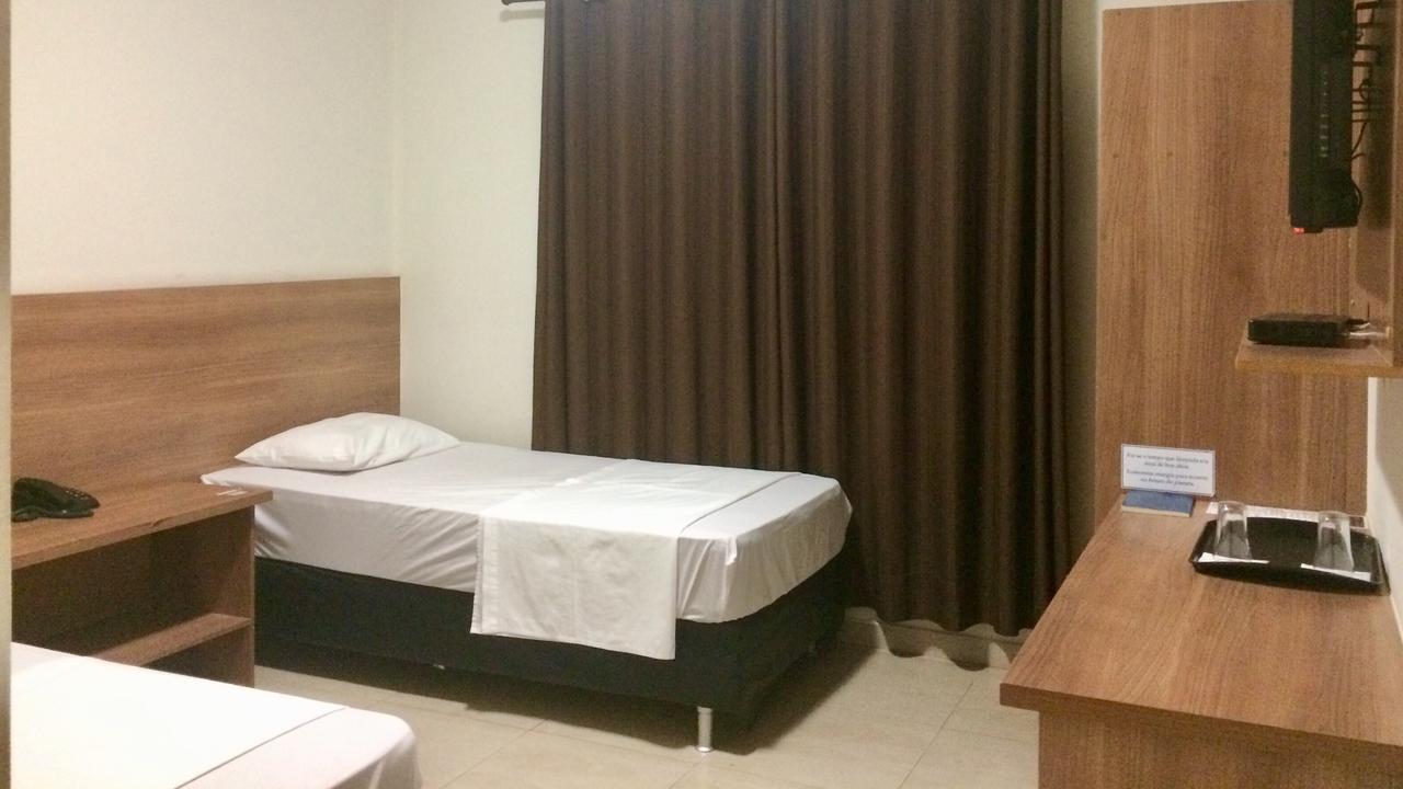 Cast Comfort Hotel Paranaíba Exterior foto